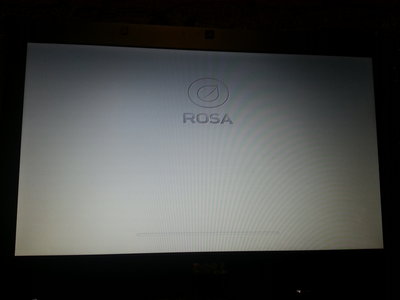 Rosa logo is much bigger during boot then in shutdown process